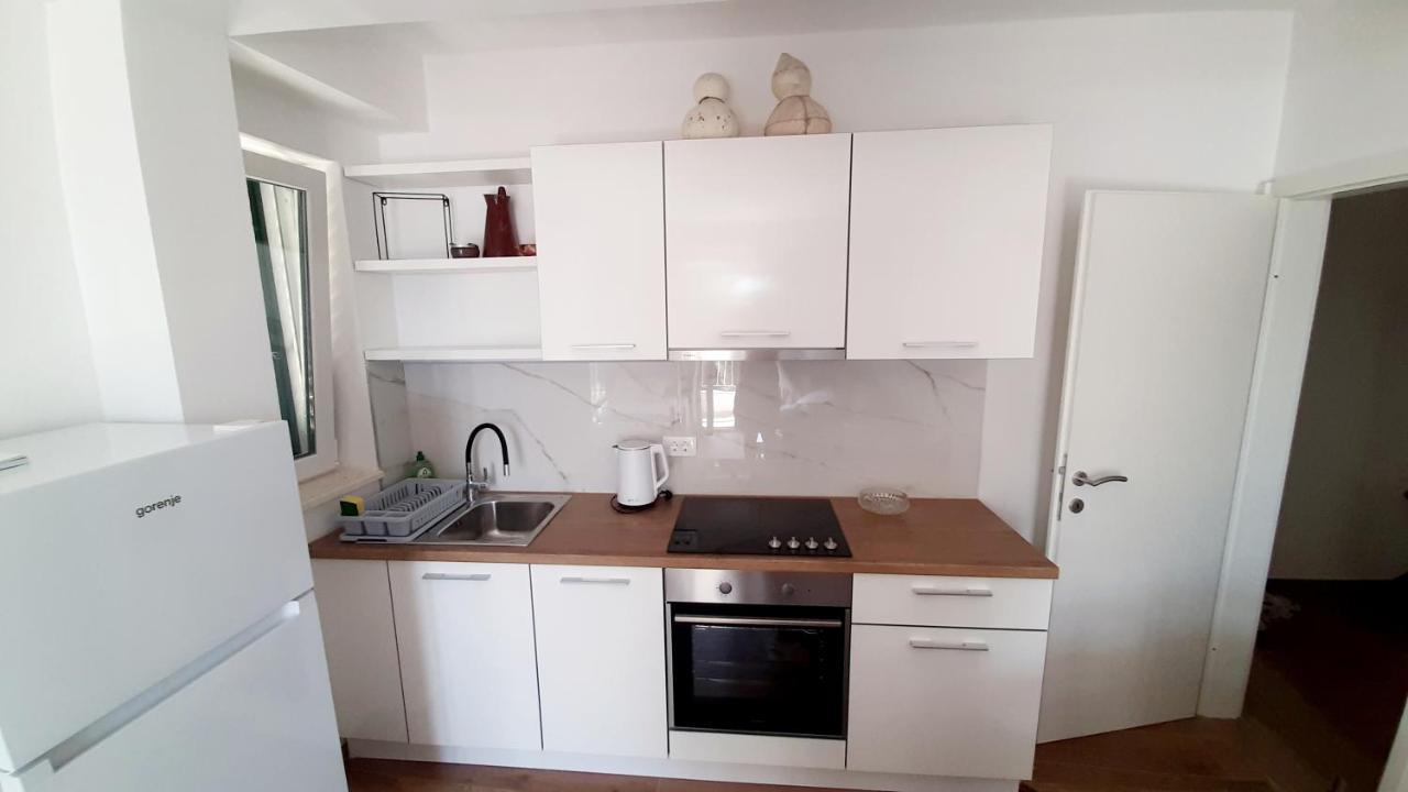 Appartement Stari Porat à Gradac  Extérieur photo